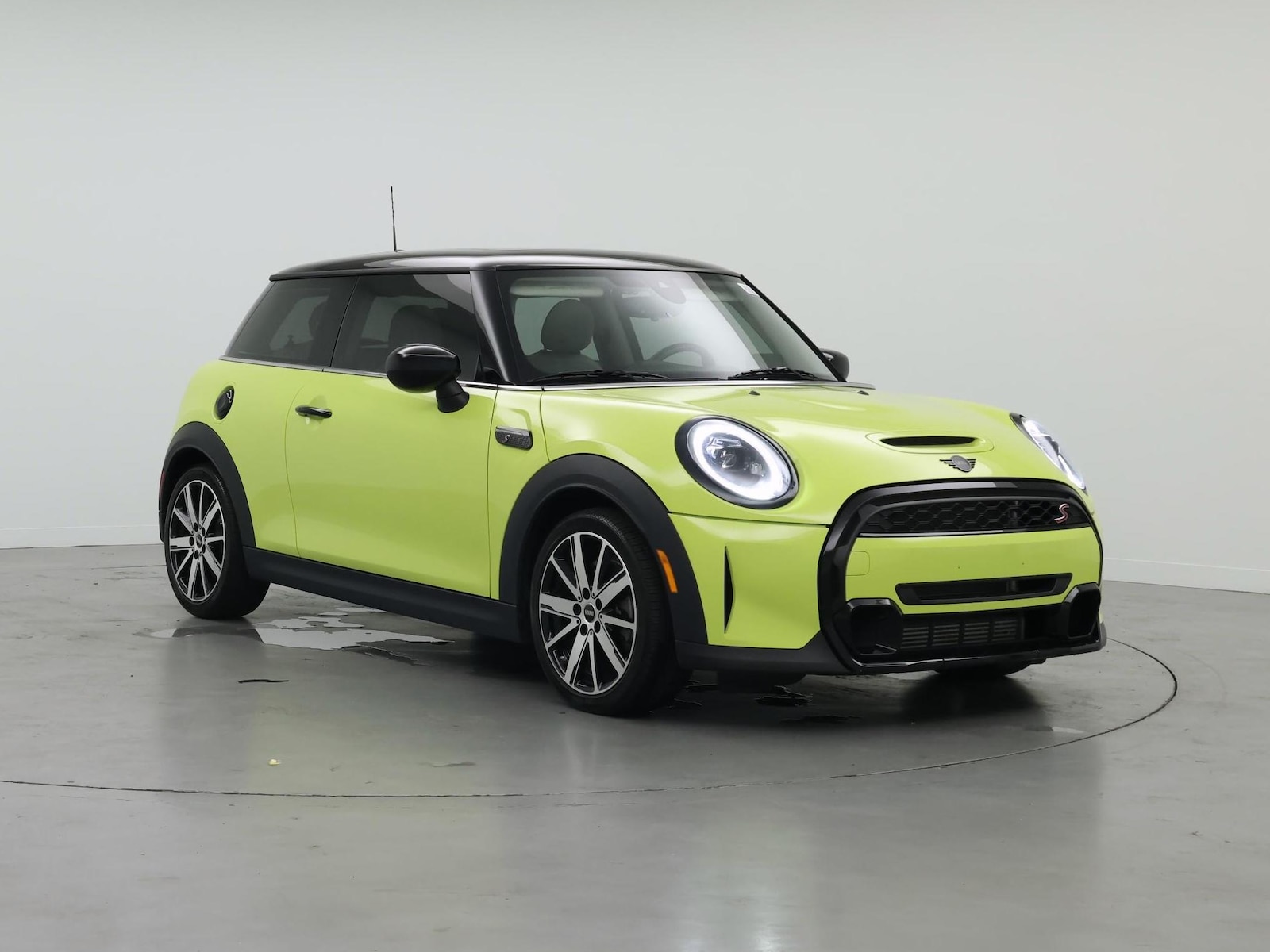 mini hardtop 2 door 2024 WMW53DH00R2U45040 image mini hardtop 2 door 2024 WMW53DH00R2U45040 image